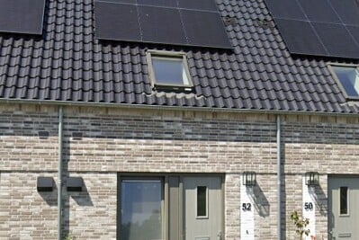 Roskam 52 Uden, Uden